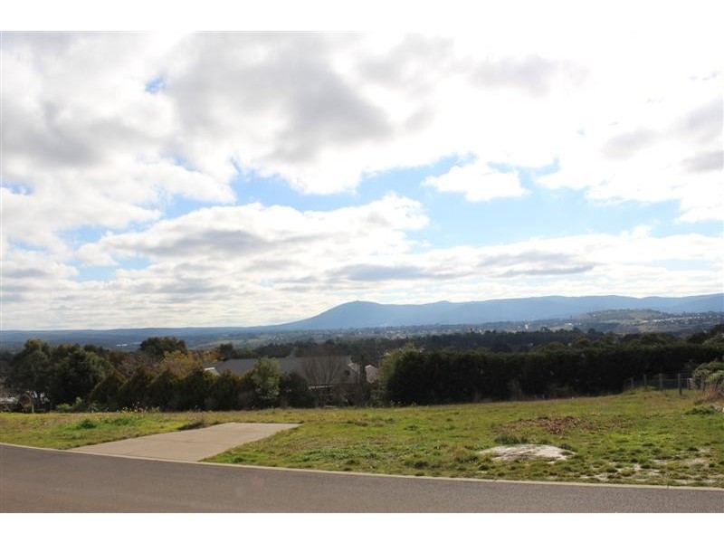 2 Pindara Place, Gisborne VIC 3437