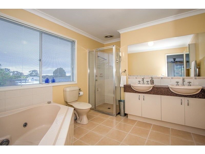 41 Cherry Lane, Gisborne VIC 3437