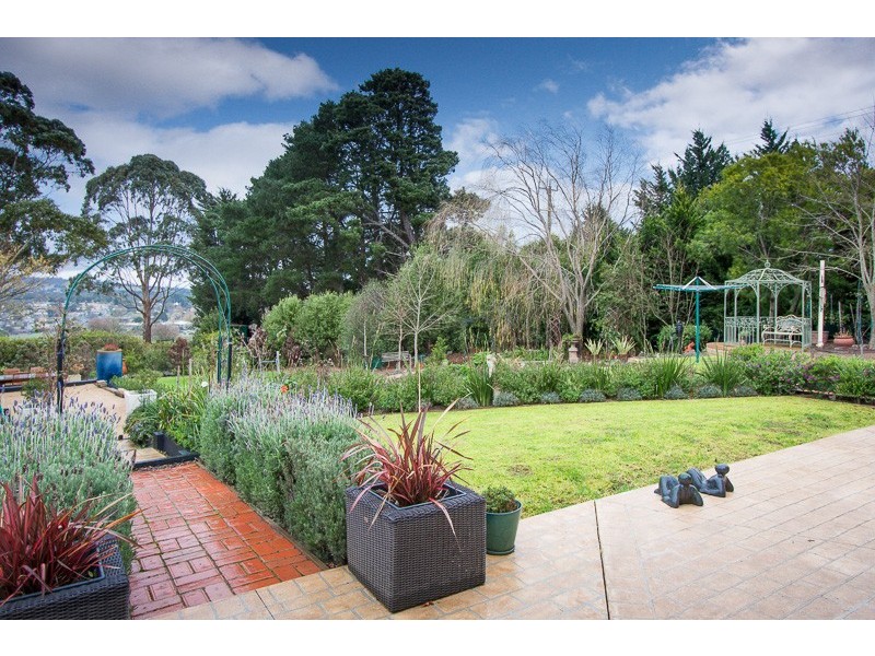 41 Cherry Lane, Gisborne VIC 3437