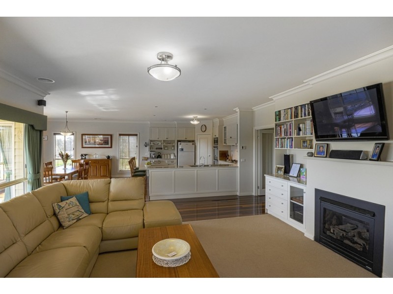 9 Jackson Court, Gisborne VIC 3437