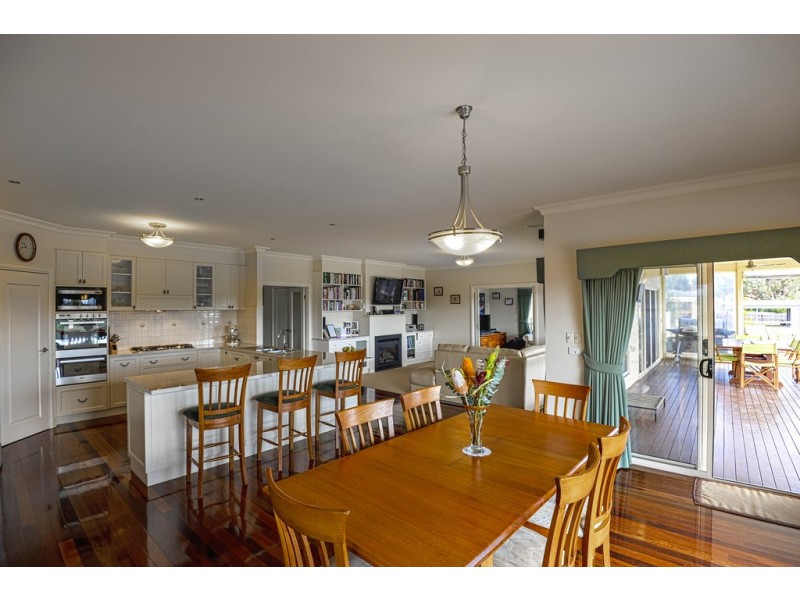 9 Jackson Court, Gisborne VIC 3437