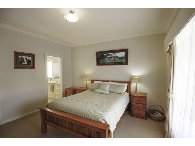 9 Jackson Court, Gisborne VIC 3437