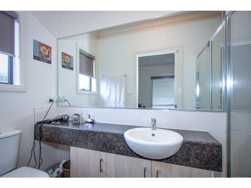 11A Reynolds Grove, Romsey VIC 3434