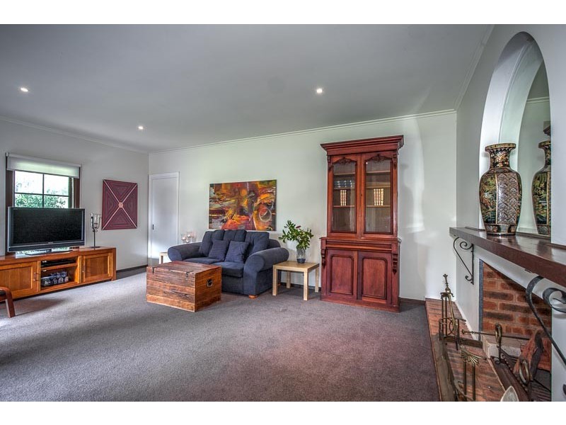 104 Benson Road, Gisborne South VIC 3437