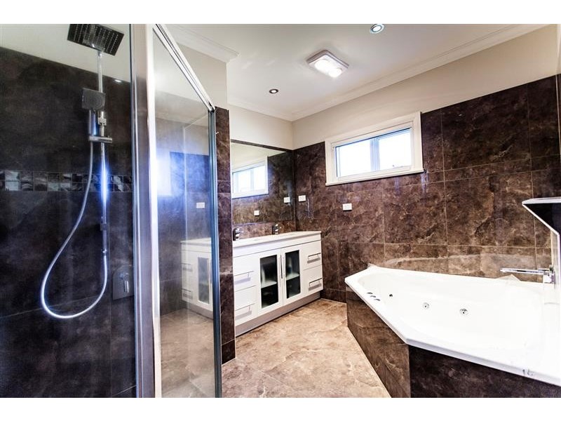 4-5 William Court, Gisborne VIC 3437