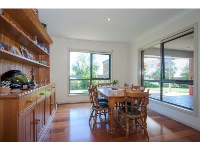 17 Alcheringa Crt, Gisborne VIC 3437