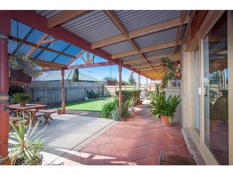 10 Wodalla Grove, New Gisborne VIC 3438
