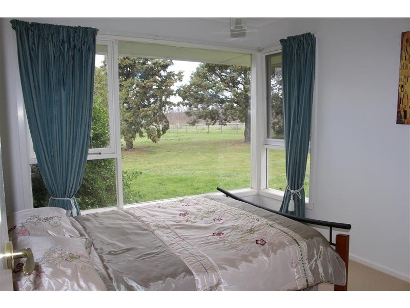 8 Rivergum Road, Riddells Creek VIC 3431