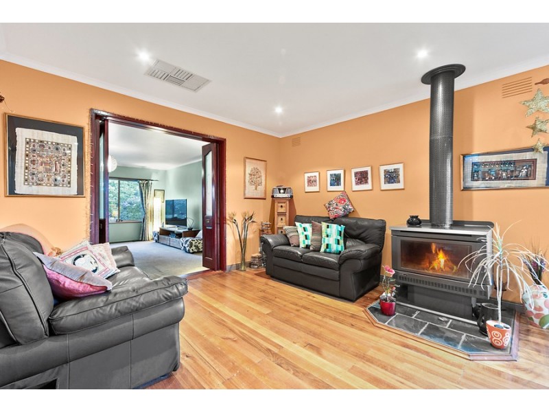 1 Farrell Street, New Gisborne VIC 3438