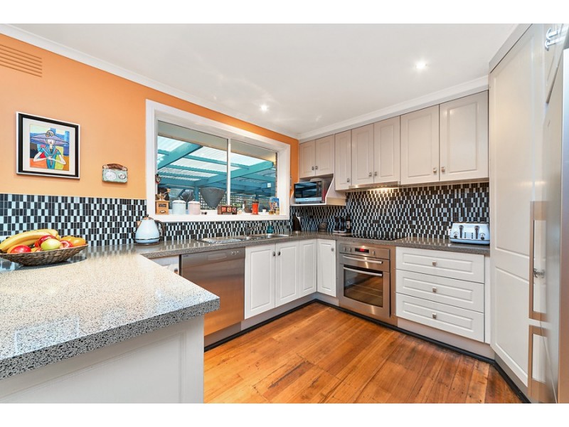 1 Farrell Street, New Gisborne VIC 3438