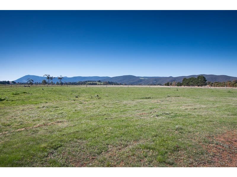 349 Kilmore Rd, Gisborne VIC 3437