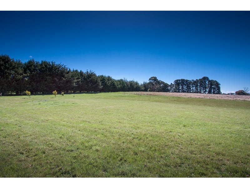 242 Couangalt Road, Gisborne South VIC 3437