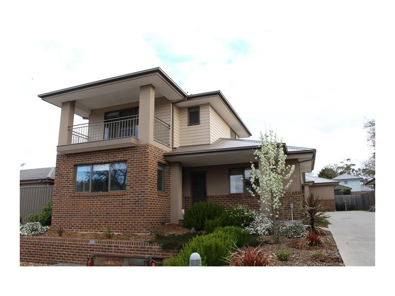 7/9 Rodney Street, Gisborne VIC 3437
