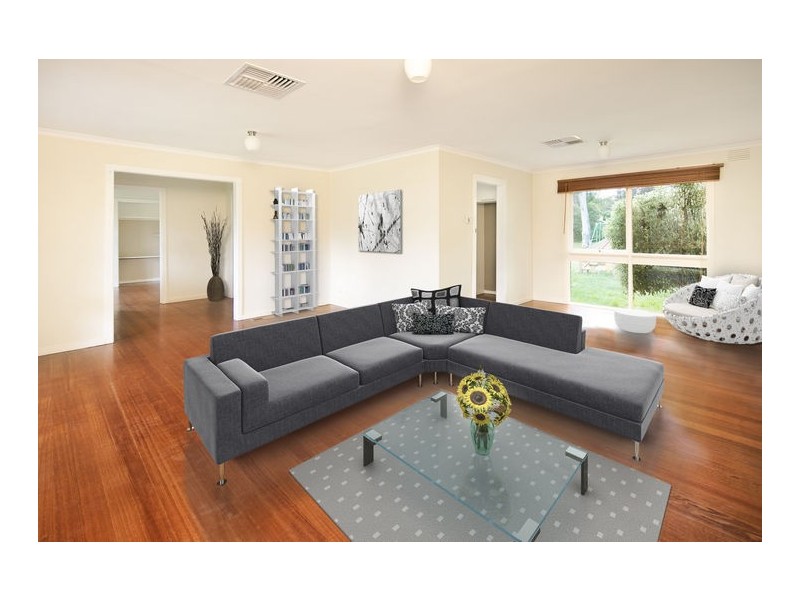 9 Penny Green Drive, Gisborne VIC 3437
