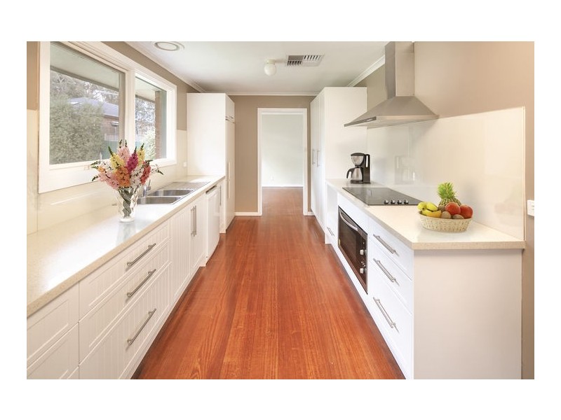 9 Penny Green Drive, Gisborne VIC 3437