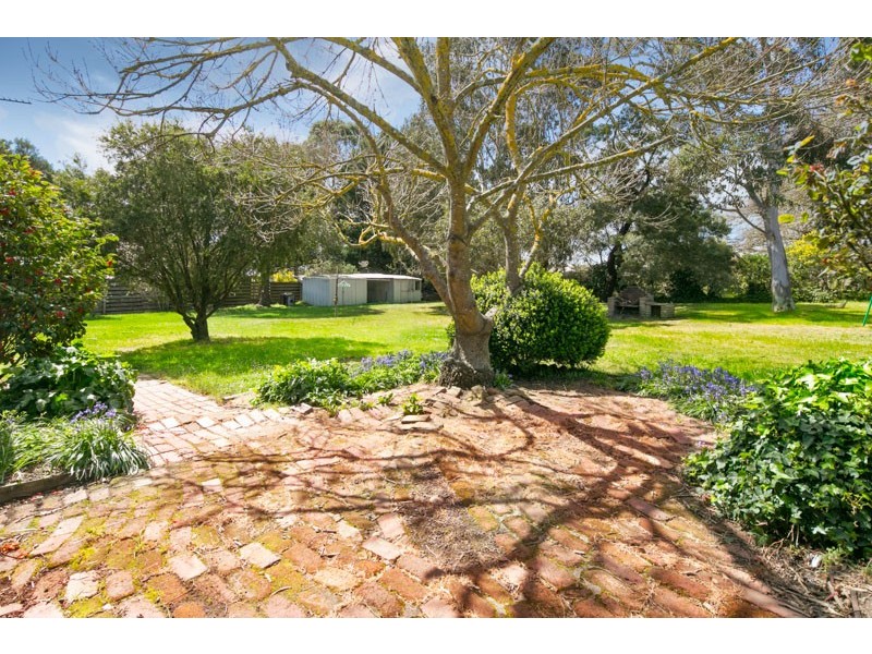 9 Penny Green Drive, Gisborne VIC 3437
