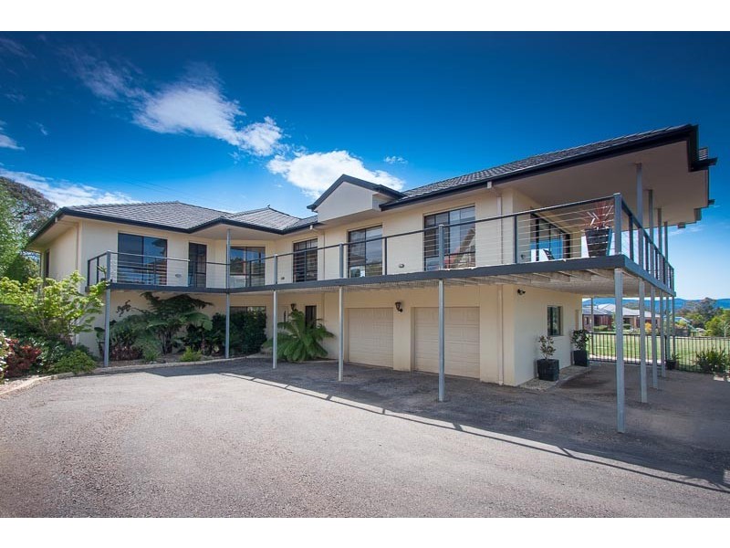 3 Collis Court, Gisborne VIC 3437