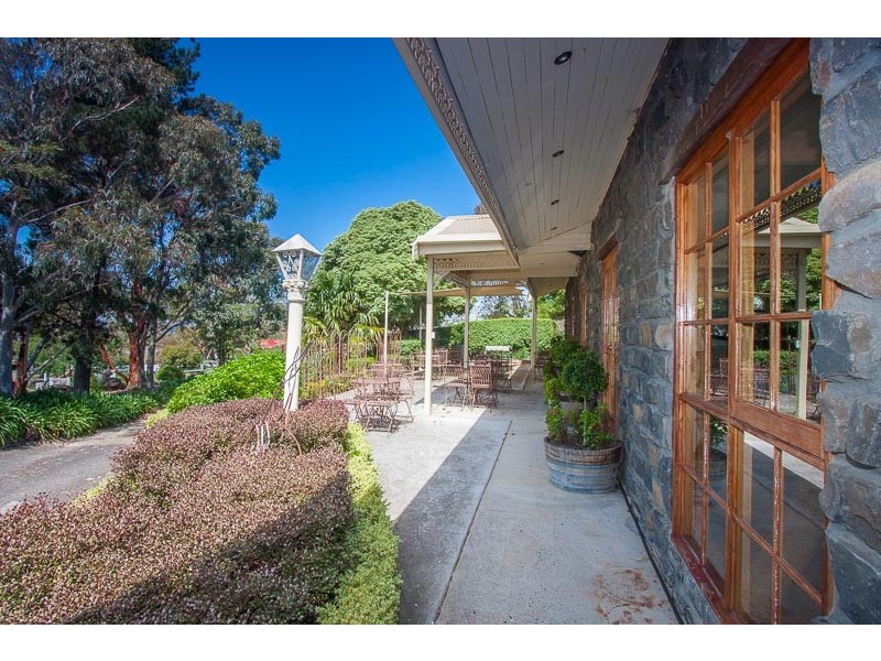 33 Cadana Road, Gisborne South VIC 3437