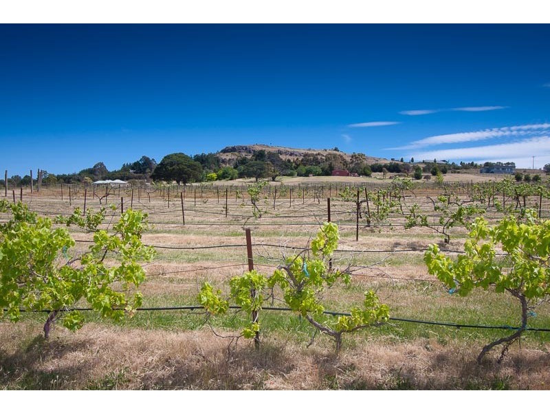 33 Cadana Road, Gisborne South VIC 3437