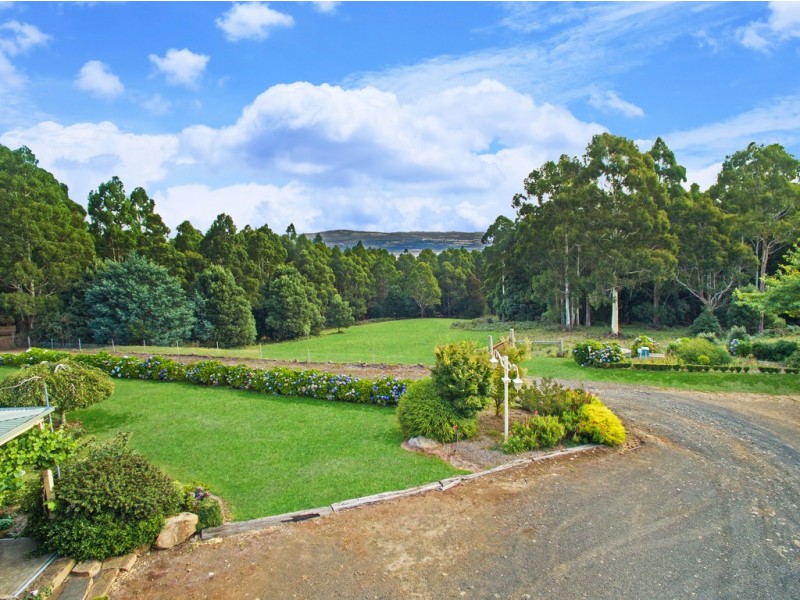 130 Mountains Road, Cherokee VIC 3434