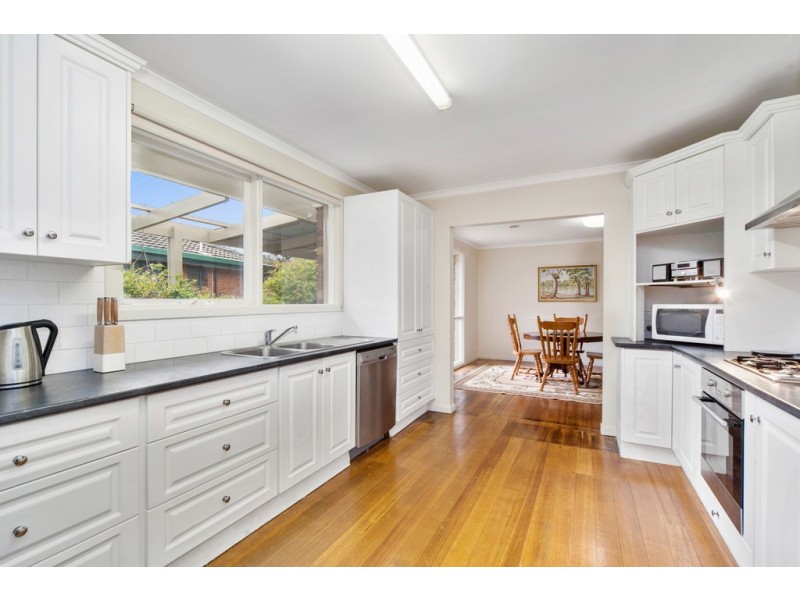 1 Thom Street, New Gisborne VIC 3438