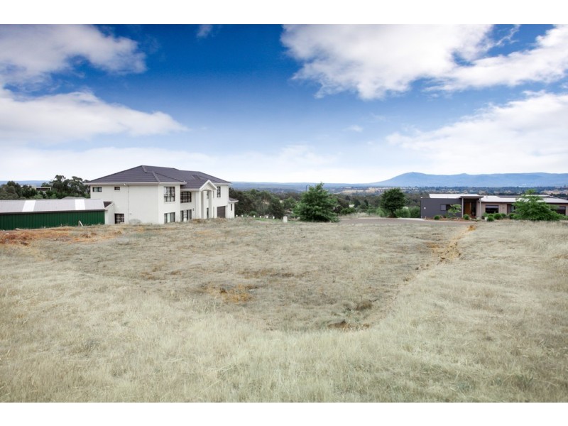 5 Grange Court, Gisborne VIC 3437