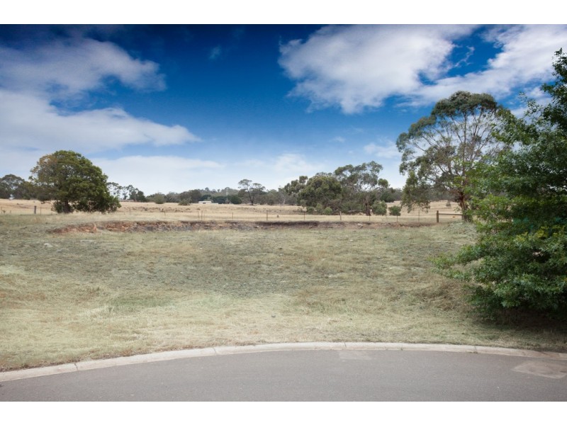 5 Grange Court, Gisborne VIC 3437