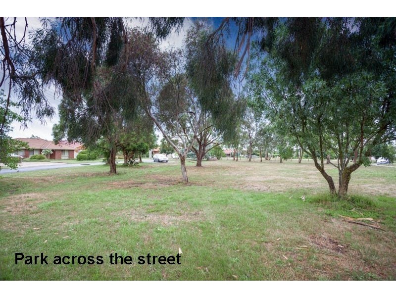 14 Mountainview Way, Gisborne VIC 3437