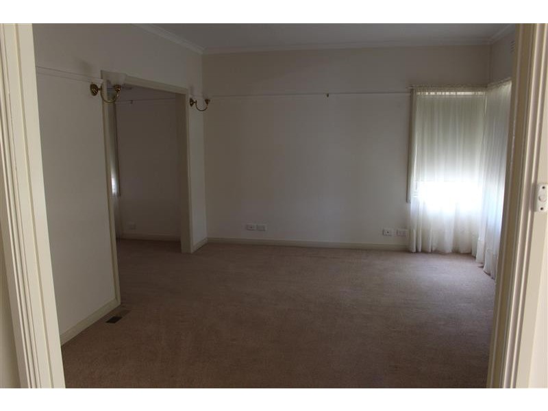 1/26 Prince Street, Gisborne VIC 3437