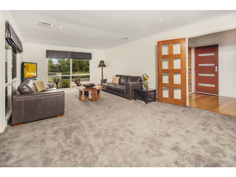 5 Sunrise Court, Gisborne VIC 3437