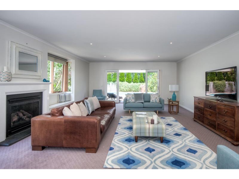 69 Hamilton Street, Gisborne VIC 3437