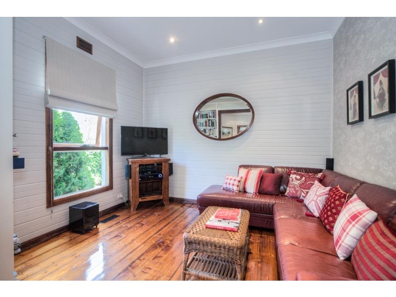 69 Hamilton Street, Gisborne VIC 3437