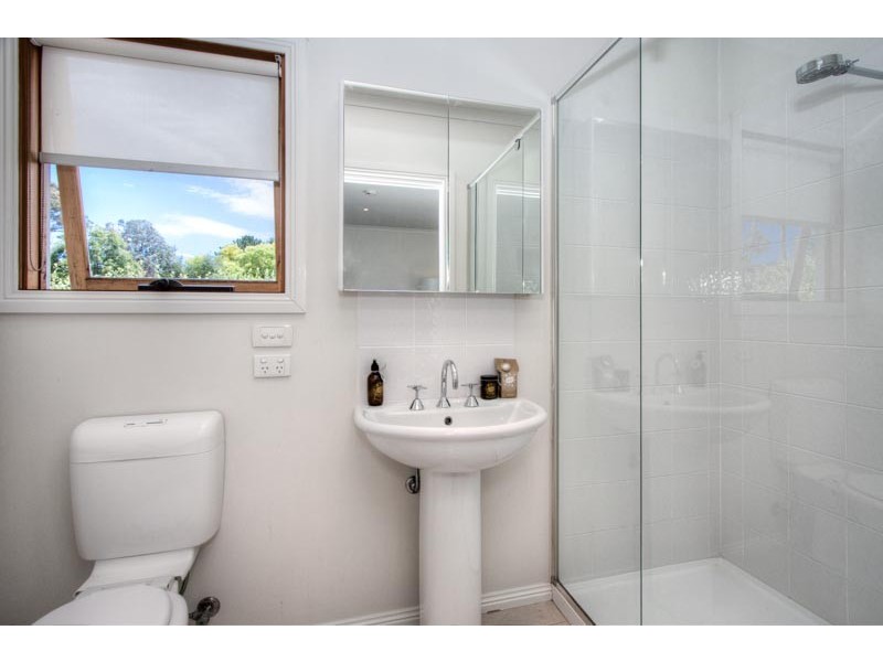 69 Hamilton Street, Gisborne VIC 3437