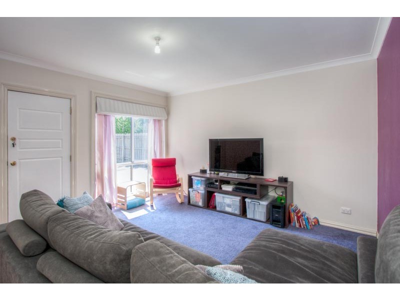 2/144 Cooper Street, Essendon VIC 3040