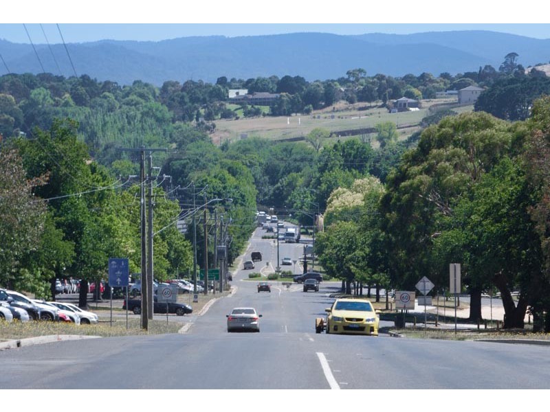 82 Aitken Street, Gisborne VIC 3437