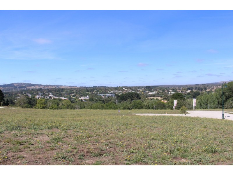 13 The Boomerang, Gisborne VIC 3437