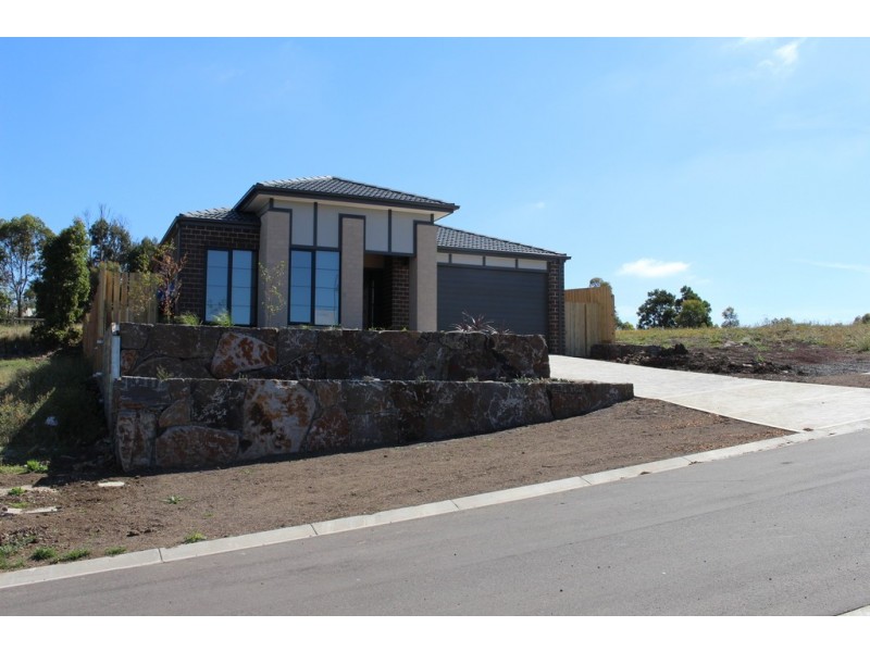 13 The Boomerang, Gisborne VIC 3437