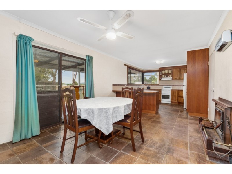 118 Peters Road, Gisborne VIC 3437