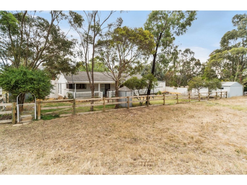 118 Peters Road, Gisborne VIC 3437
