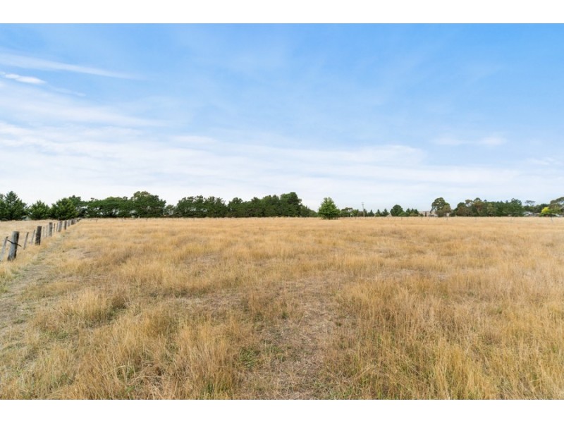 118 Peters Road, Gisborne VIC 3437