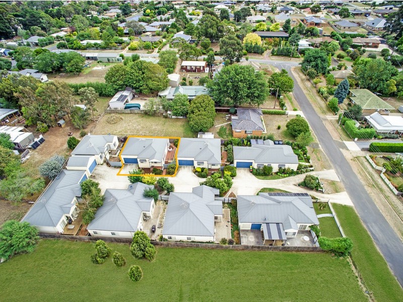 Unit 3/39-41 Stawell Street, Romsey VIC 3434