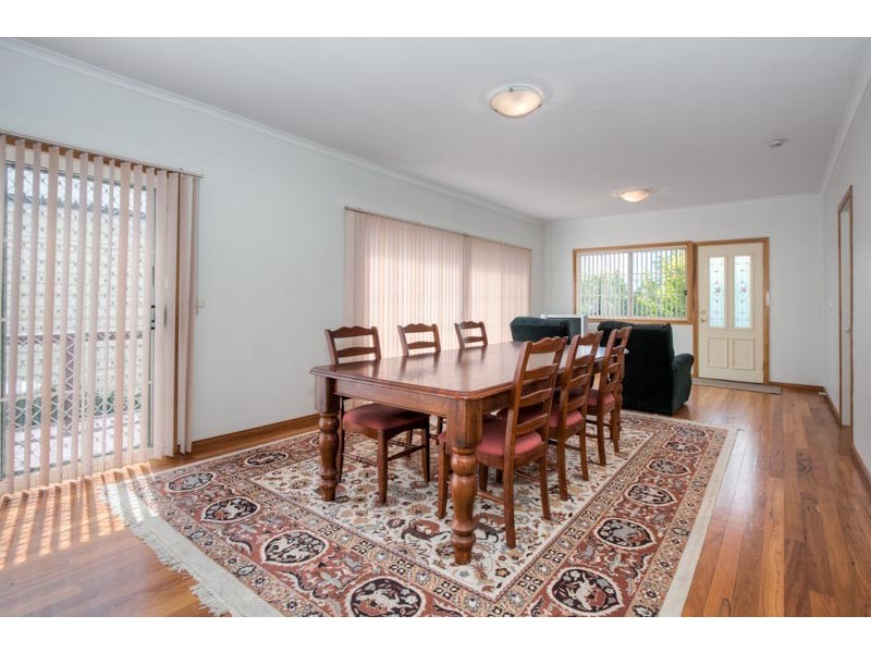 Unit 3/39-41 Stawell Street, Romsey VIC 3434