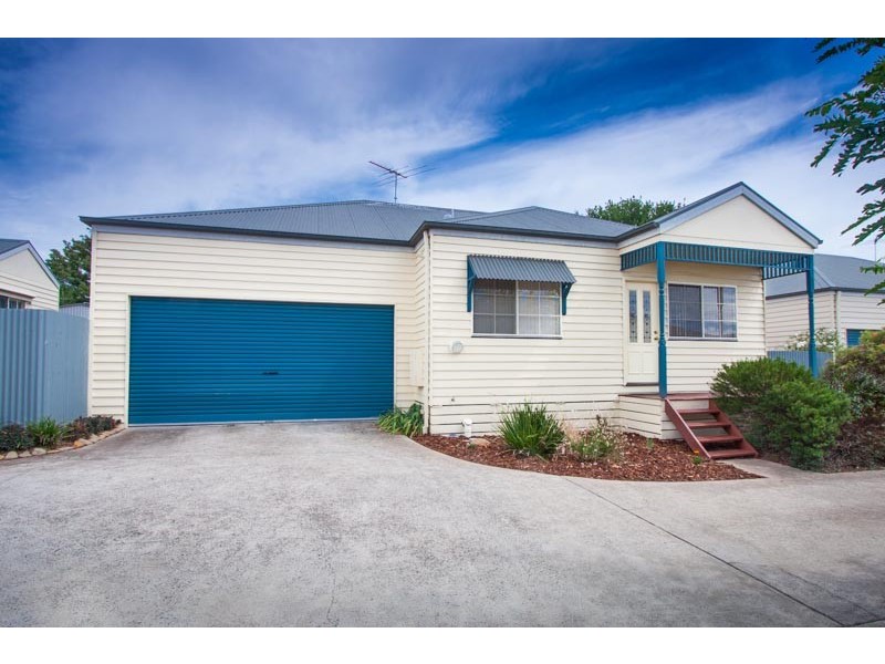 Unit 3/39-41 Stawell Street, Romsey VIC 3434