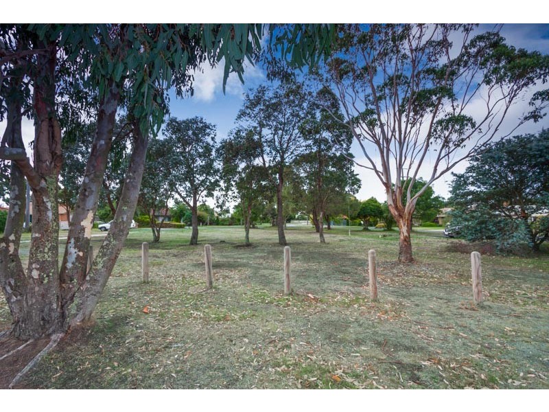 9 Landscape Close, Gisborne VIC 3437