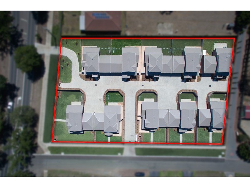 Unit 10, 96 Station Road, Gisborne VIC 3437