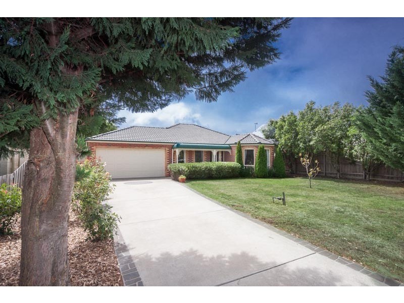 10 Galilee Court, New Gisborne VIC 3438