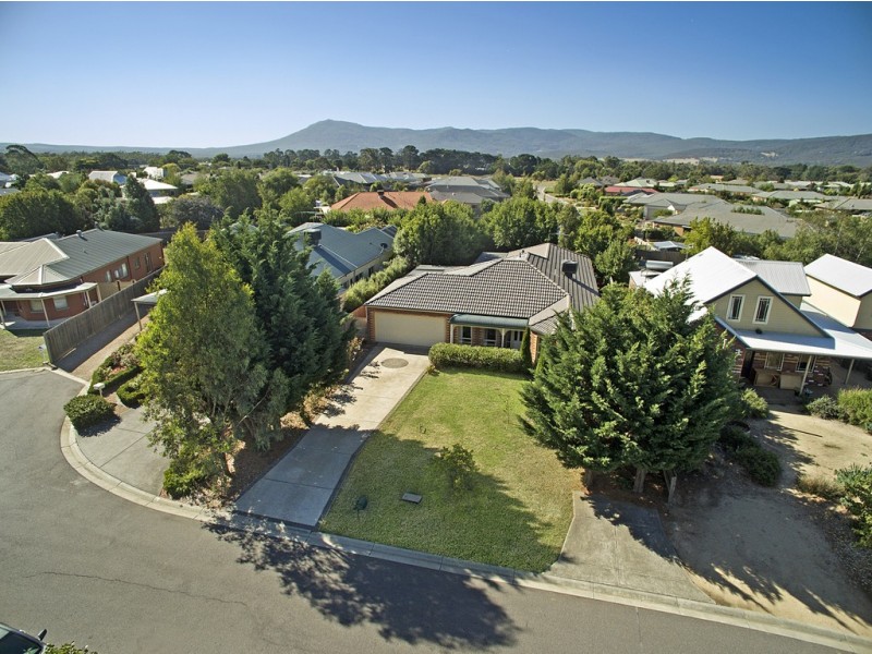 10 Galilee Court, New Gisborne VIC 3438