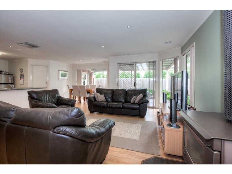 10 Galilee Court, New Gisborne VIC 3438