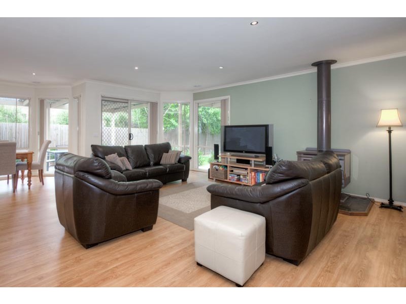 10 Galilee Court, New Gisborne VIC 3438
