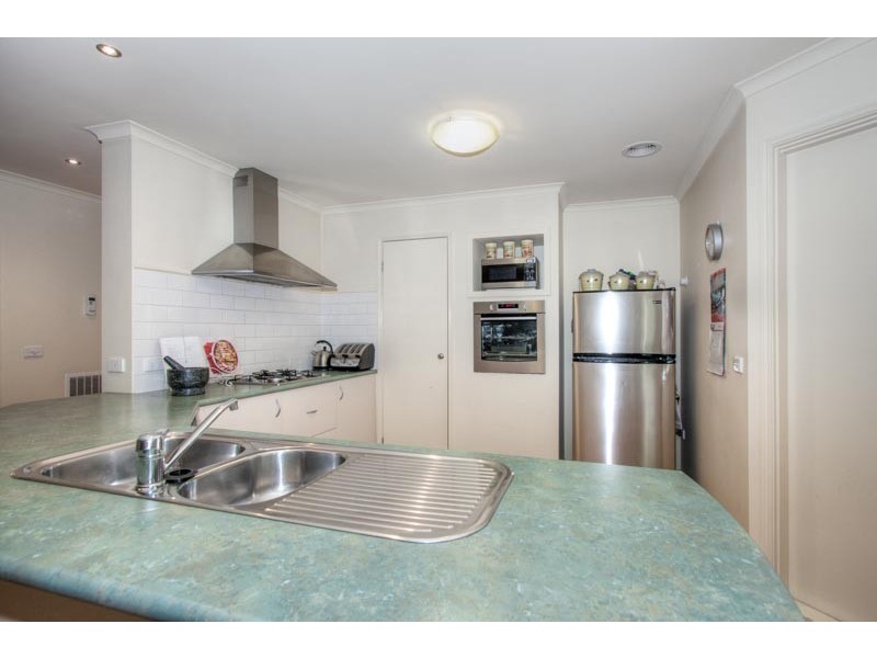 10 Galilee Court, New Gisborne VIC 3438